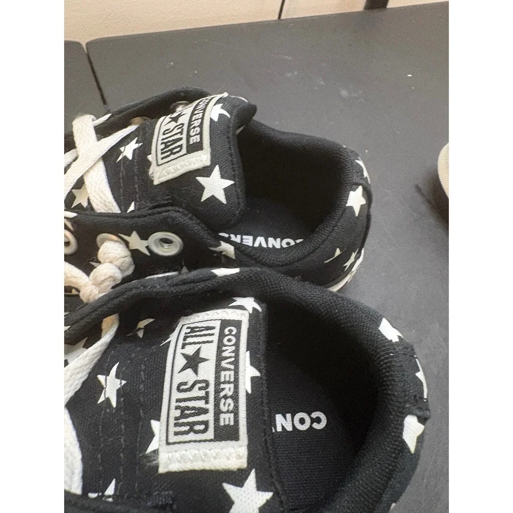 Converse Chuck Taylor All Star Low Top Black White Star Print Youth Size 2 Shoe